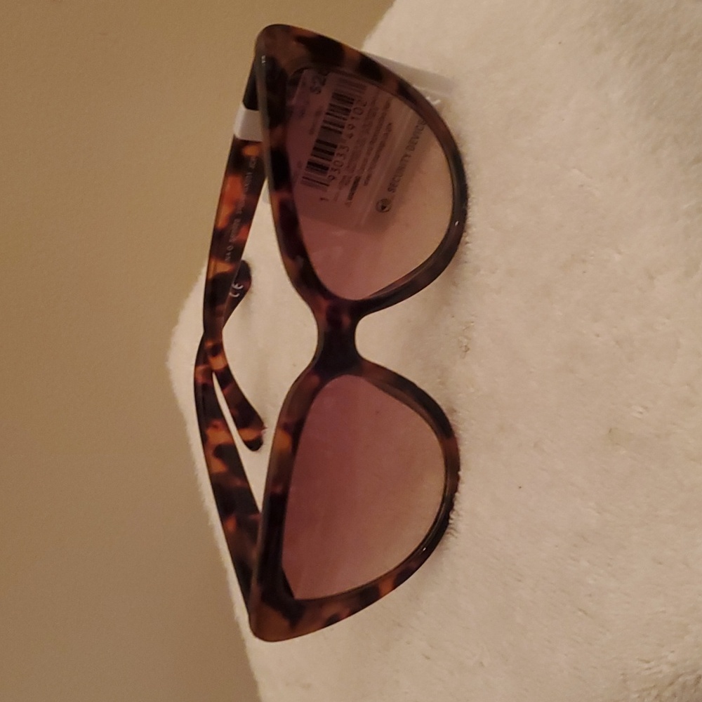 Worthington Large Cat Eyed Sunnies